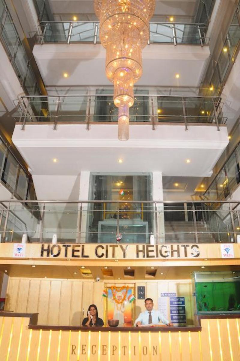 Hotel City Heights Új-Delhi Kültér fotó